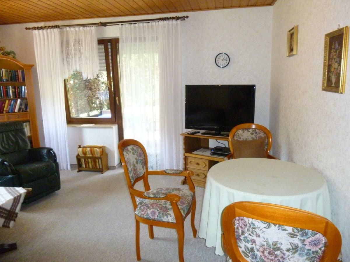 Anton Schuler Apartment Niedenstein ภายนอก รูปภาพ